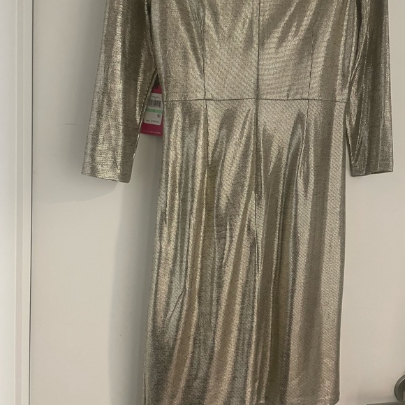 Beautiful gold dress! - Picture 4 of 6